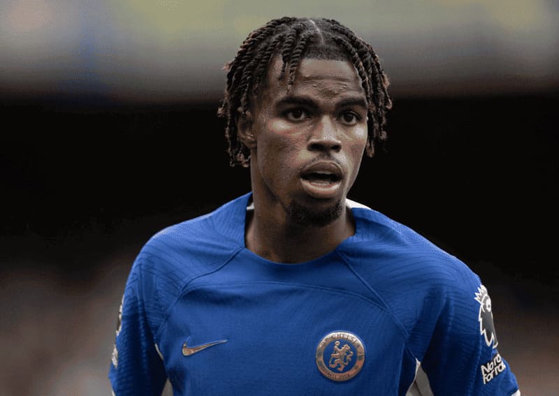 Chân dung tài năng trẻ người Anh - Carney Chukwuemeka