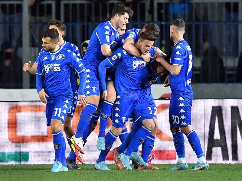 Đội bóng lần đầu lên Serie A năm 1986