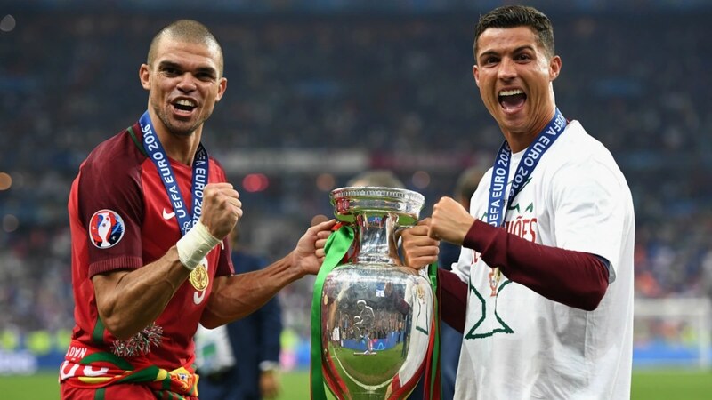 Pepe ăn mừng bàn thắng ở World Cup 2022